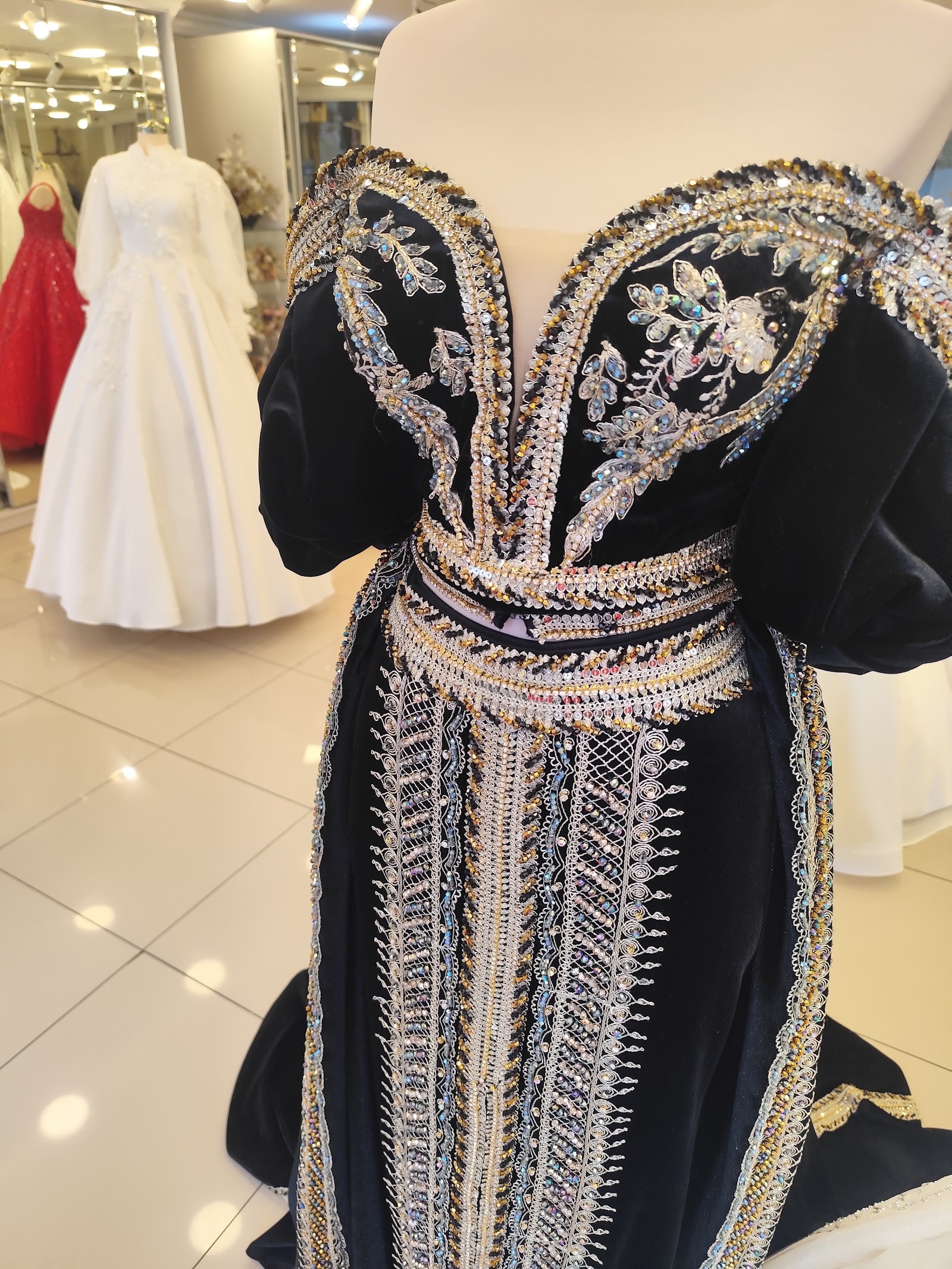 Ceren Moda Evi