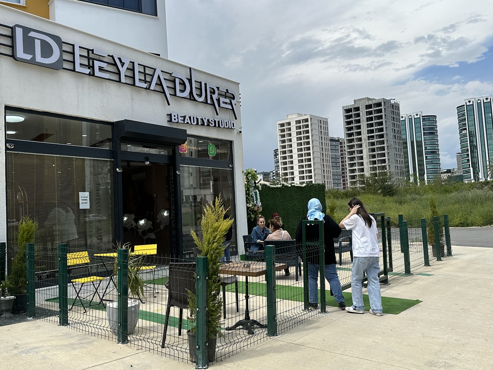 Leyla Durer Beauty Studio Bayan Kuaförü