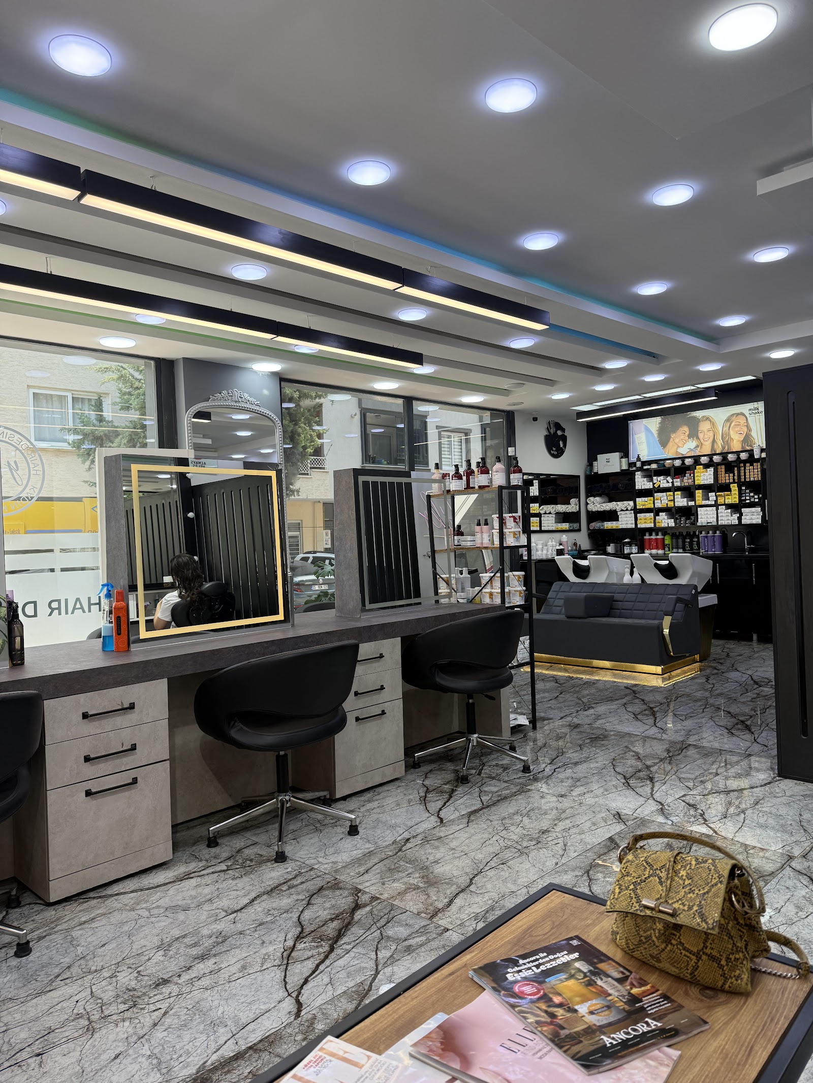 Y & F Hair Design Expert Kadın Kuaförü